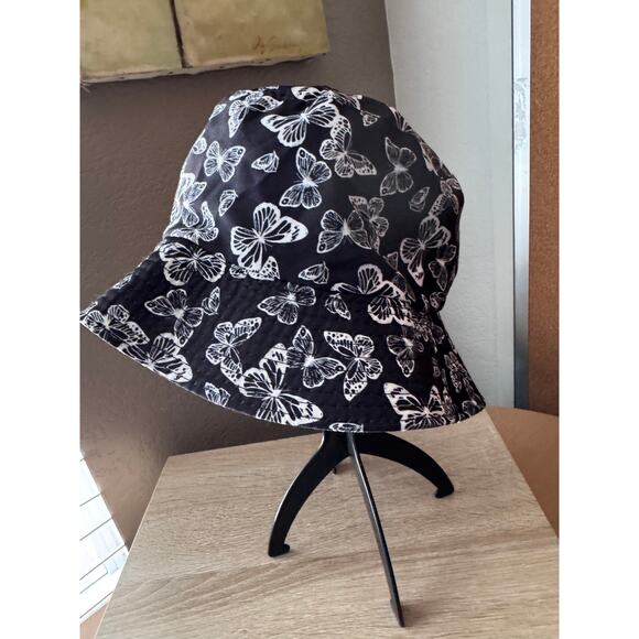 Black Butterfly Print Bucket Hat - 2.5" Brim - Picture 1 of 5